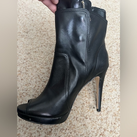 BCBGeneration Gavin Black Open Toe Bootie- size 8.5M - Picture 11 of 14